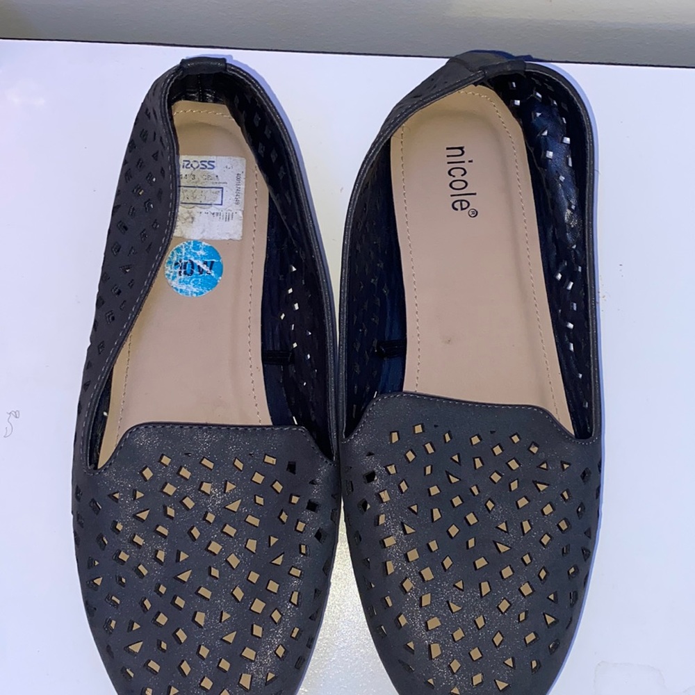 Women’s flats